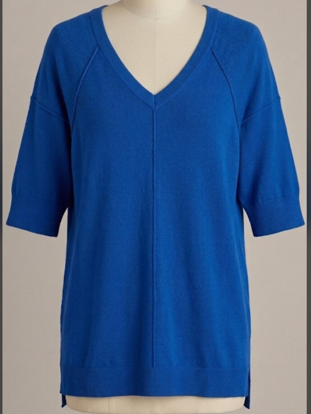 Kenneth Cole Blue V-Neck Knit Sweater Women's Large Oversized  15% Wool EUC